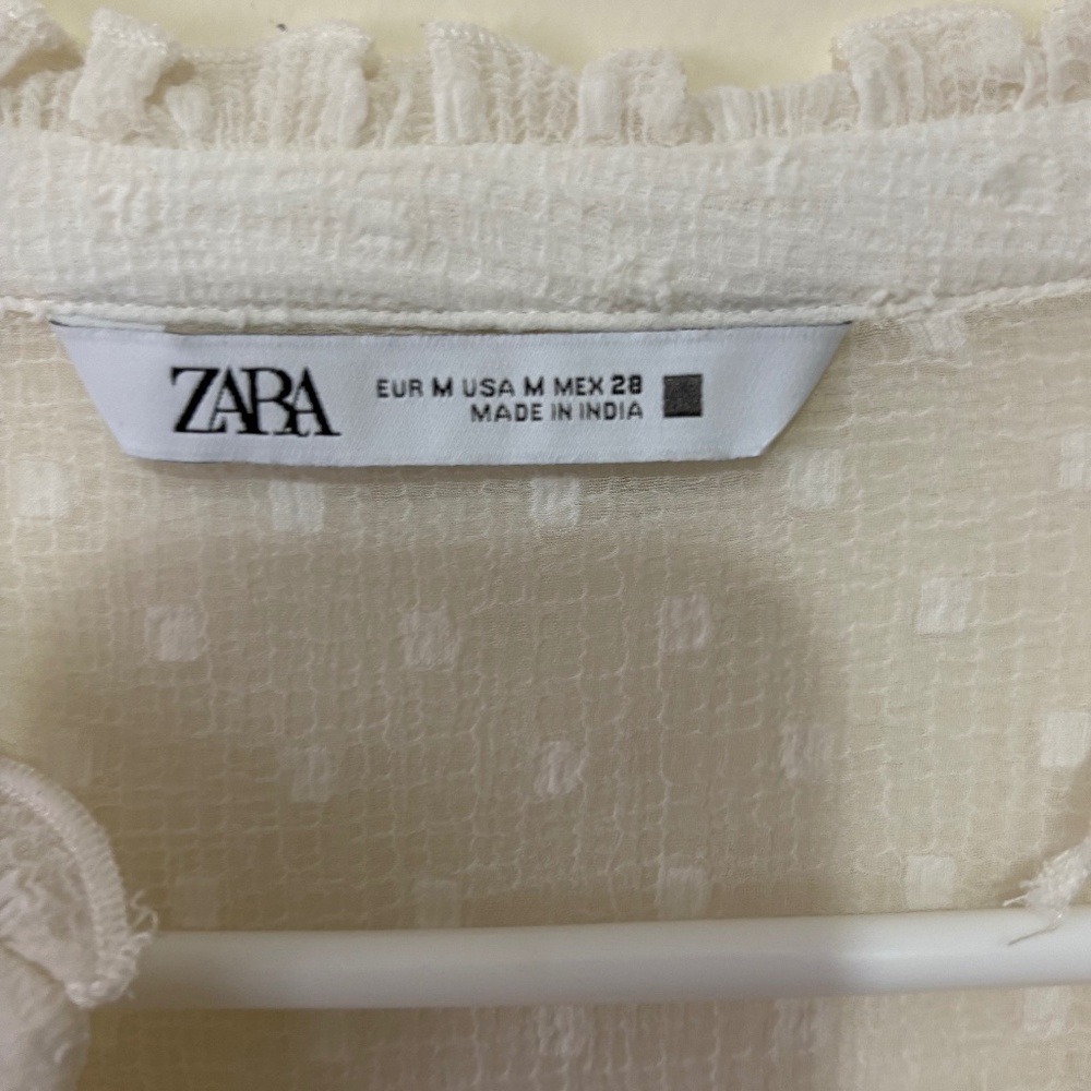 Zara Blouse - Picture 2 of 3